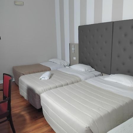 Hotel Sant'Elia 墨西拿 外观 照片