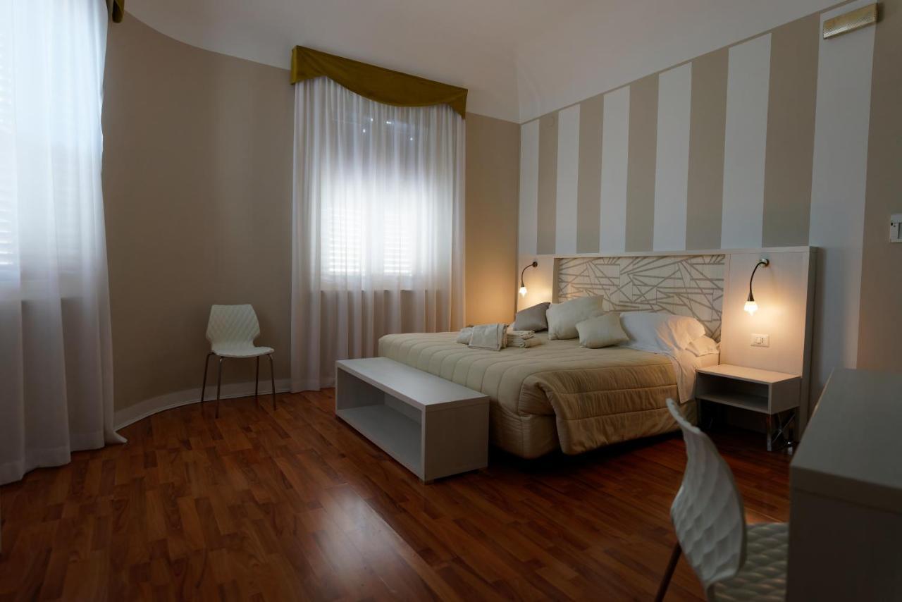 Hotel Sant'Elia 墨西拿 外观 照片