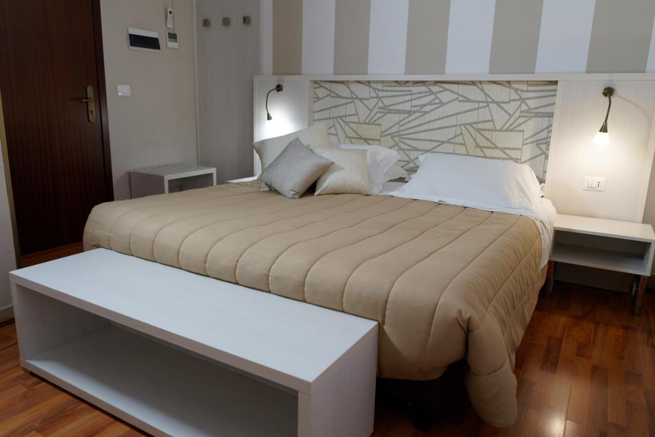 Hotel Sant'Elia 墨西拿 外观 照片