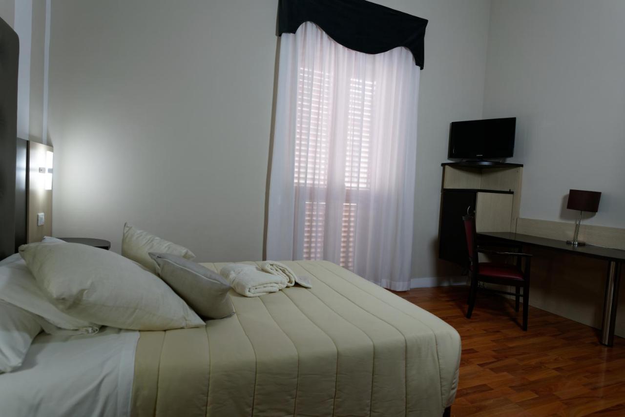 Hotel Sant'Elia 墨西拿 外观 照片