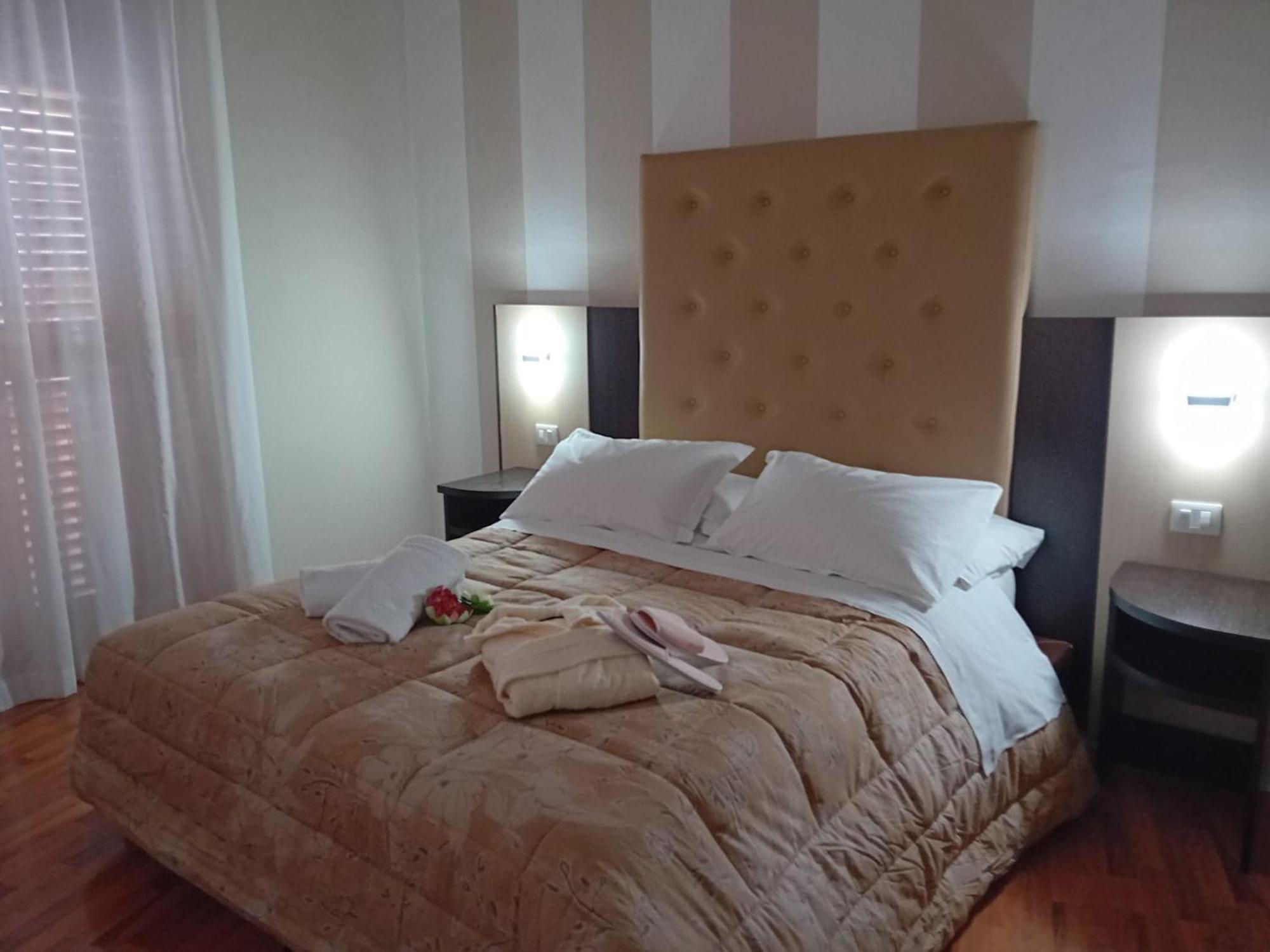 Hotel Sant'Elia 墨西拿 外观 照片